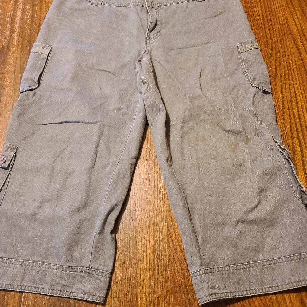 Cooper Key Olive Green Capris 13